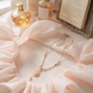 Vintage 1928 pink crystals/porcelain flower & faux pearl chocker gold tone